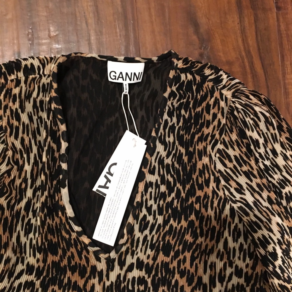 New Ganni plated georgette Leopard Top Blouse size M - Picture 12 of 15
